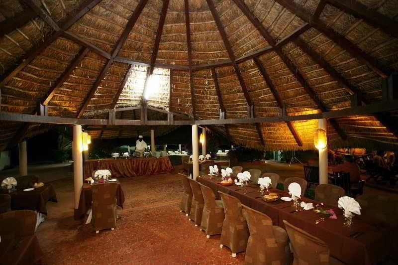 Lodge Du Delta Niominka Dinouar المطعم الصورة